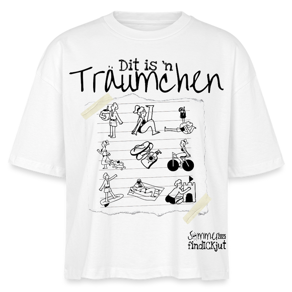 Sommer in Berlin-Frauen Boxy Bio-T-Shirt - Weiß-Illustration auf dem weit geschnittenen und leicht verkürztem T-Shirt mit dem Schriftzug „Dit is’n Träumchen“ und „Sommer 2025 findickjut“. Gezeigt werden verschiedene Berliner Sommeraktivitäten wie Eis essen, Yoga, Radfahren, Hund ausführen, Sonnenbaden und Sandburgen bauen – alles im lockeren Comicstil auf liniertes Papier gezeichnet.