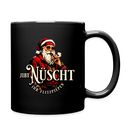 schwarze-Weihnachtstasse mit Berliner Spruch „JIBT NÜSCHT IHR FLITZPIEPEN“ und Weihnachtsmann-Motiv – perfekte Geschenkidee für Berliner Originale. Henkel rechts