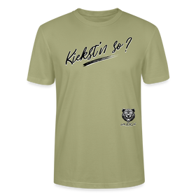 schwarzer, weiss umrandeter Schriftzug "Kiekst'n so?" im Berliner Dialekt, geschrieben in einer dynamischen, handgezeichneten Pinselstrich-Optik. - auf Bio unisex T-shirt-Nebelgrün