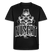 schwarzes Berlin Shirt mit weissem Print-'NÜSCHT MUSS ICK' Schriftzug unter einem chilligem Berliner Bären auf nem Sofa-aus Bio-Baumwolle