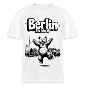 Weißes Bio‑Baumwoll‑T‑Shirt-relaxed fit und unisex „Berlin ick liebe dir“ – als großer Schriftzug oben, springender Bär und Berliner Skyline als Linienzeichnung darunter.

